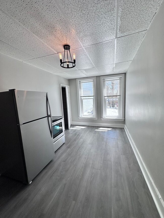 2 W Stiegel St Unit 4, Manheim, PA 17545 Room for Rent in Manheim, PA