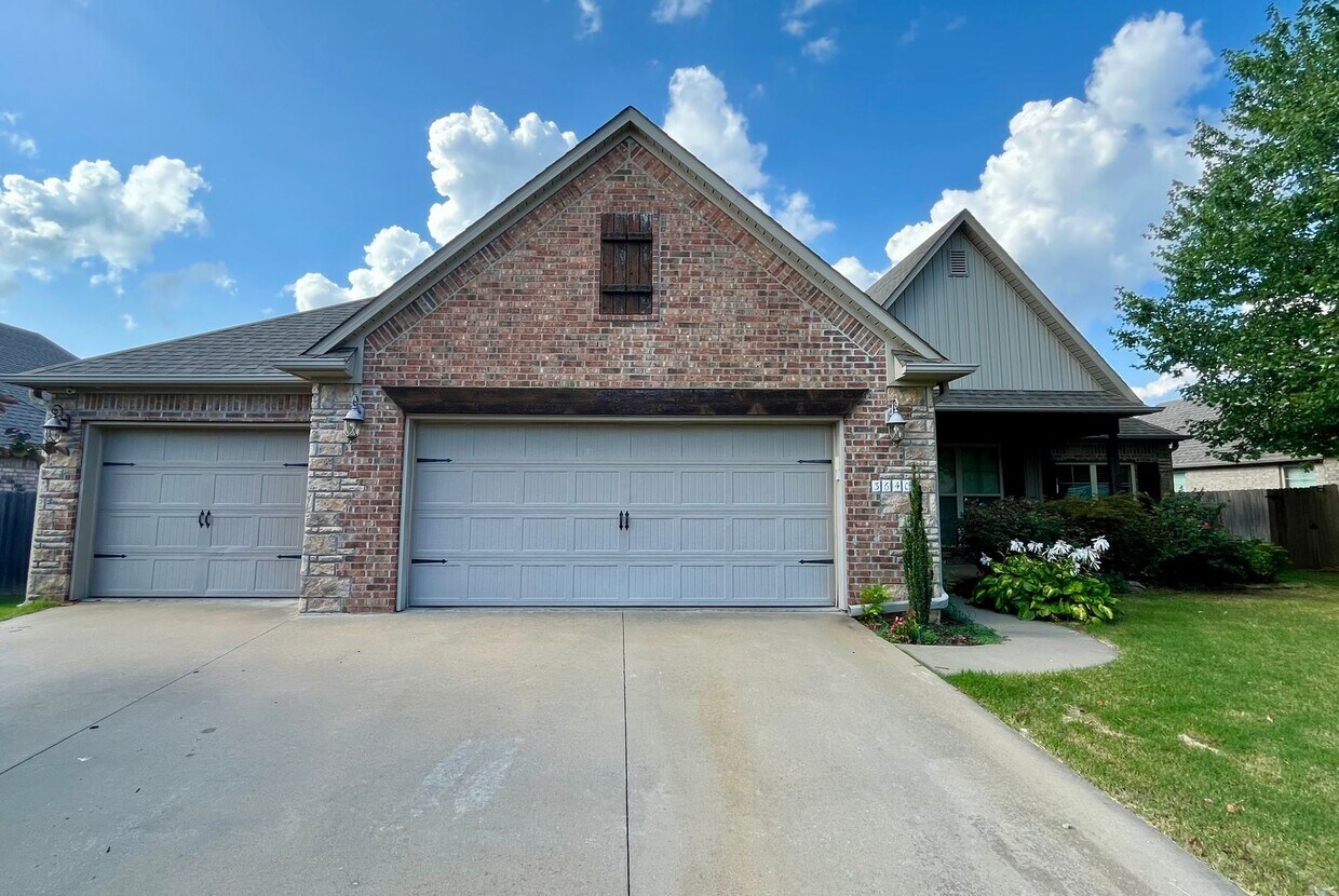 Foto principal - 3640 W Bowling Green Pl