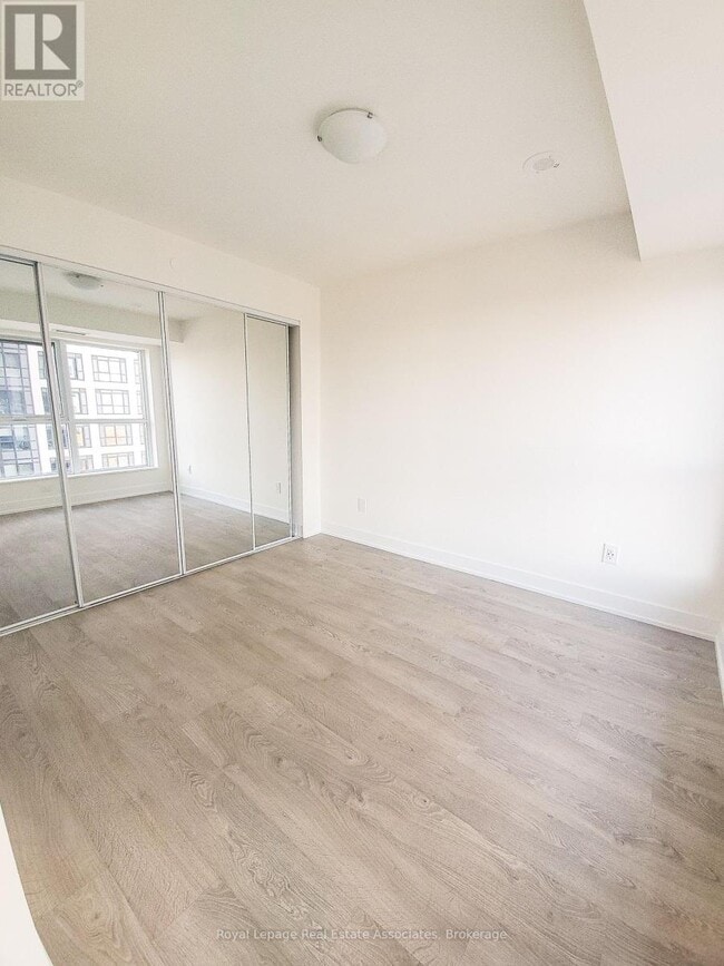 Building Photo - 5 Mabelle Ave