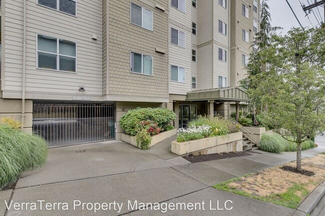 Building Photo - 2 br, 2 bath House - 3120 SW Avalon Way #402