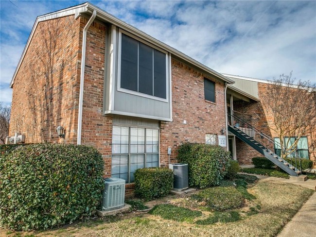 Building Photo - 2732 Copper Creek Dr