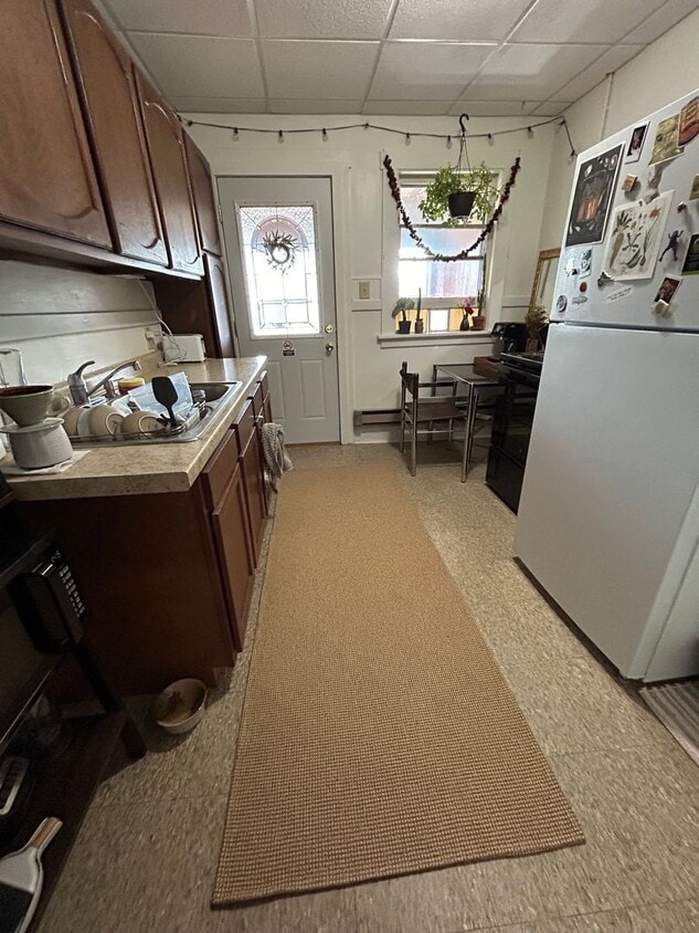 Primary Photo - 1 Bedroom 1 Bathroom Apartment