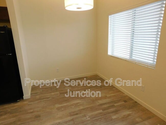 Foto del edificio - 662 Brookwillow Dr