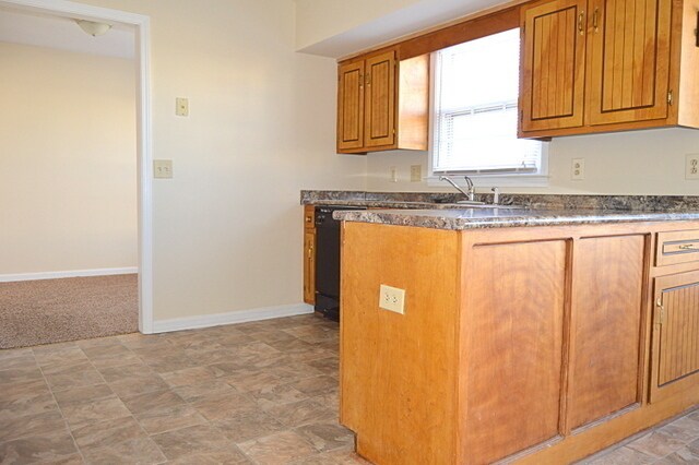 Building Photo - Pet Friendly Three Bedroom!