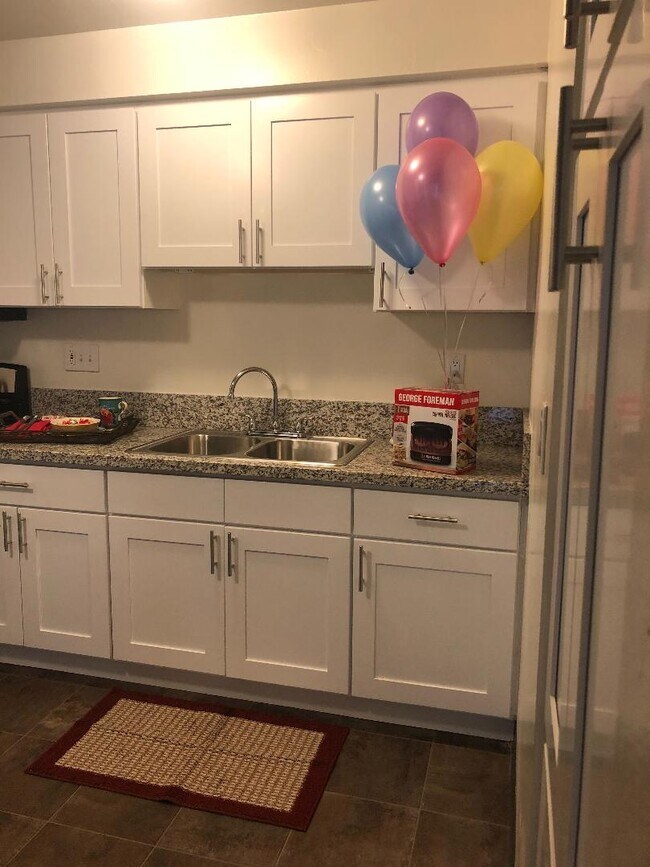 Los Olivos Apartments Rentals in Whittier at 14300 Mulberry Dr Whittier