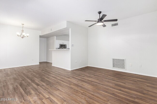 Foto del edificio - 9550 E Thunderbird Rd