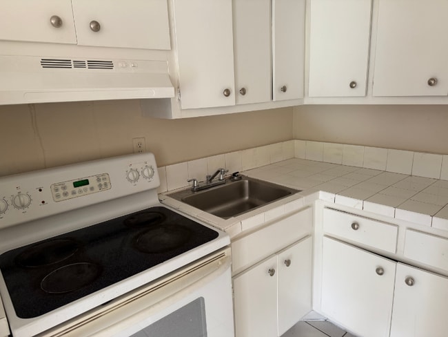 Photo - 1431 SW 44th Terrace Apartment