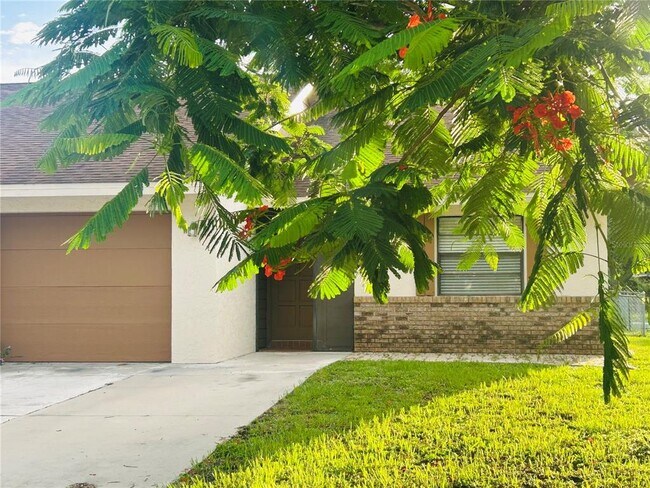 Building Photo - 5717 Deer Hollow Trail