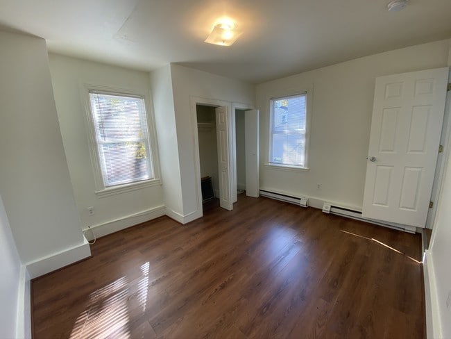 Bedroom 2 - 814 Ferry St