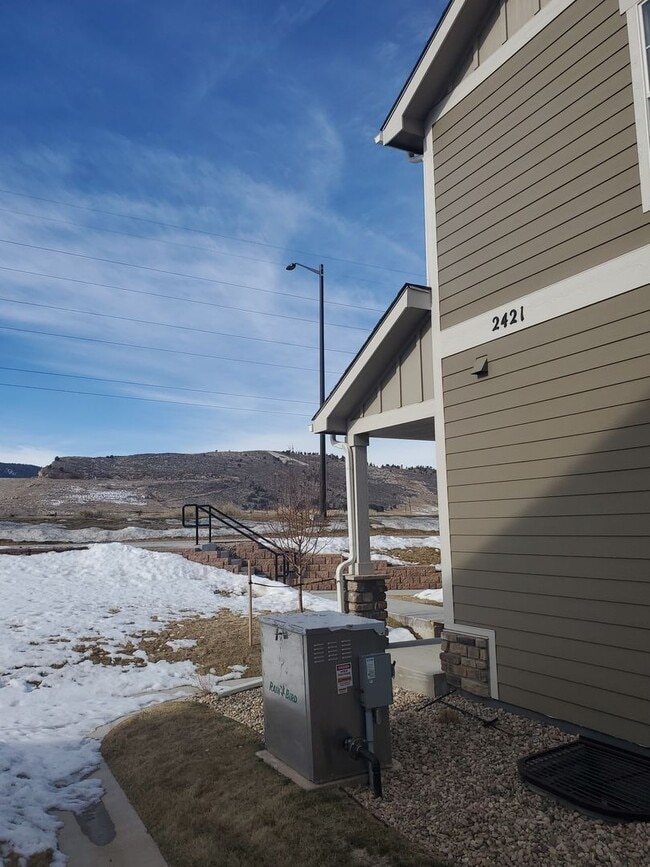 Building Photo - Updated 3 Bedroom Townhouse Across From Horsetooth Reservoir!