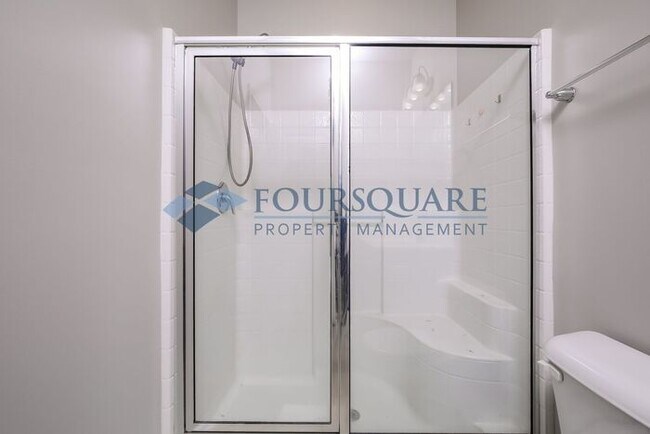 Foto del edificio - Conveniently Located Townhome With 3 Beds and 2.5 Baths