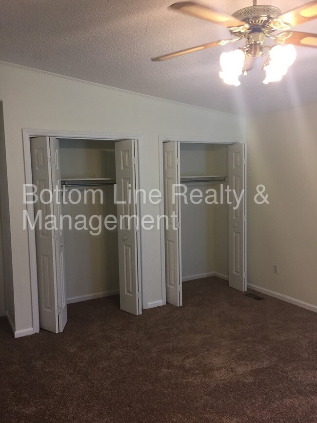 Building Photo - 8003 Gera Emma Dr