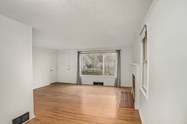Building Photo - 228 NW 56th St