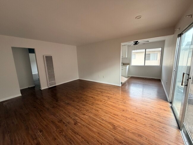 Foto del edificio - 7251 Elk Cir
