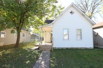 Building Photo - 1911 Wilcox St