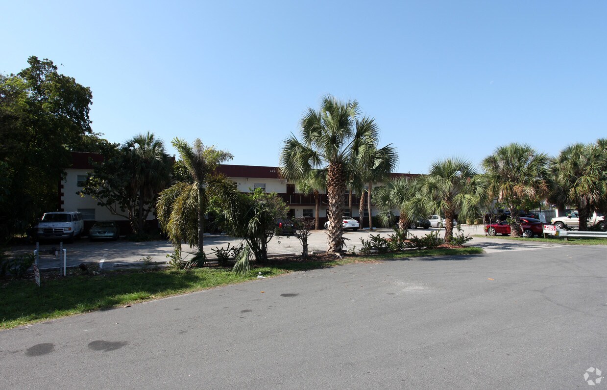 532 SW $500/segunda ¡St - 532 SW 2nd St