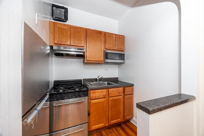 Foto del edificio - 948 W Cuyler Ave
