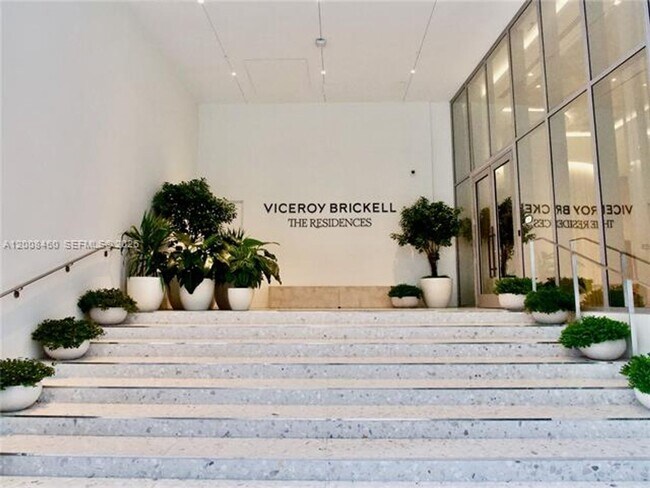 Foto del edificio - 77 SE 5th St