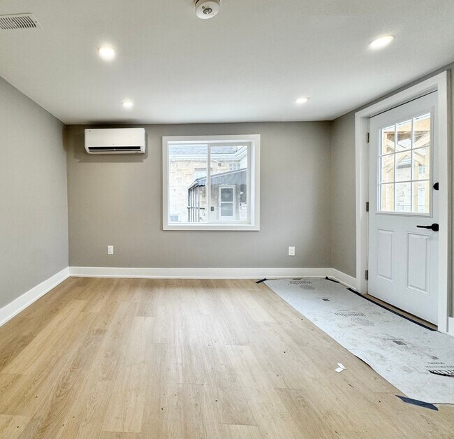 Building Photo - 53 Martin Rd