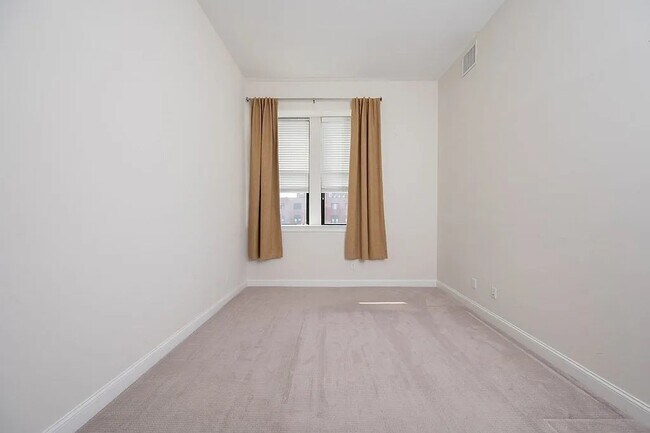 Foto del edificio - Amazing One Bedroom Unit