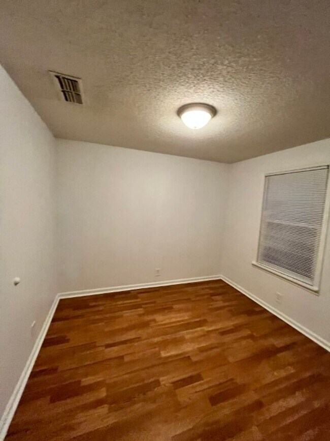 Foto del edificio - Centrally located  In Murfreesboro