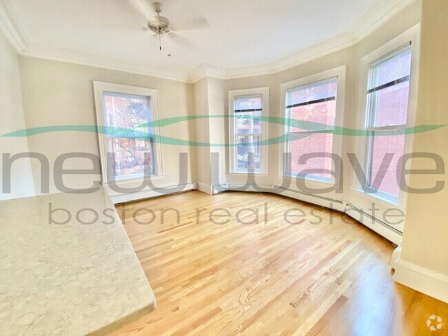 Building Photo - 31 Massachusetts Ave
