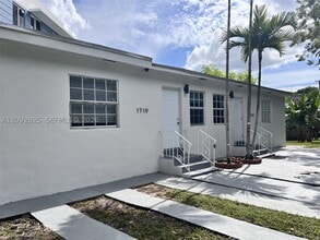 Building Photo - 1717 NW 15th Street Rd