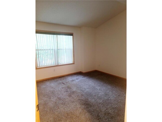 Foto del edificio - 3049 Chamberlain St