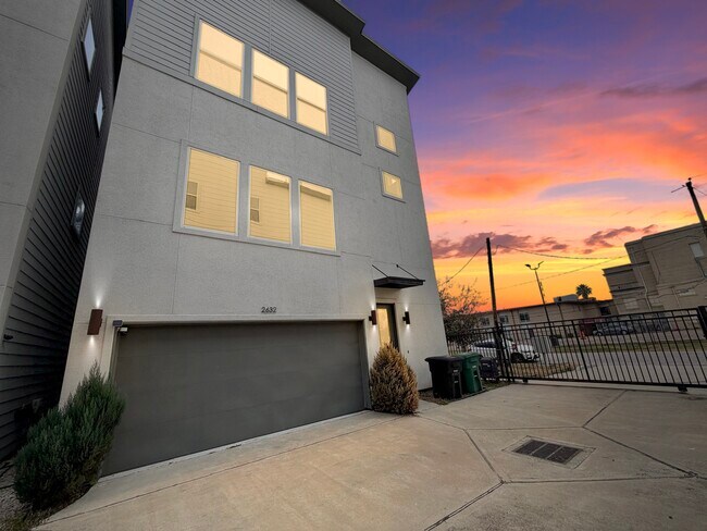 Foto del edificio - 2632 Bastrop St