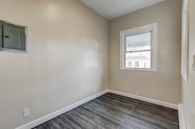 Building Photo - 41 Morton Pl