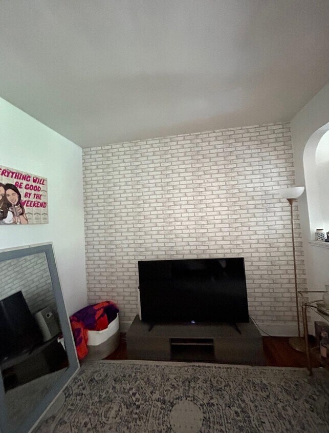 Foto principal - 119 Willow Ave