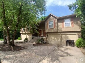 Building Photo - 7108 N Church Rd