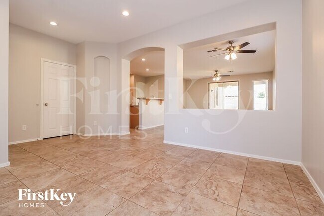 Building Photo - 15927 W Maui Ln