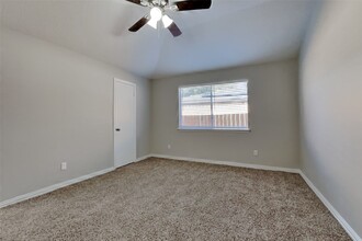 Building Photo - 28907 Sedgefield St Building Photo - 28907 Sedgefield St