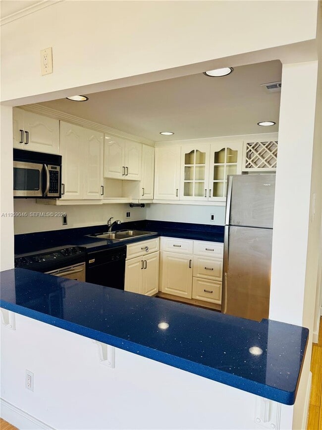 Building Photo - 13499 Biscayne Blvd