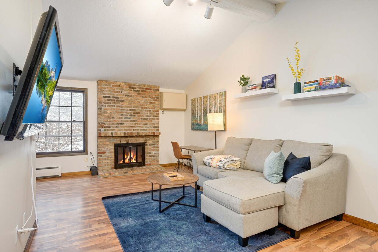Foto principal - 1008 Westbrooke Way