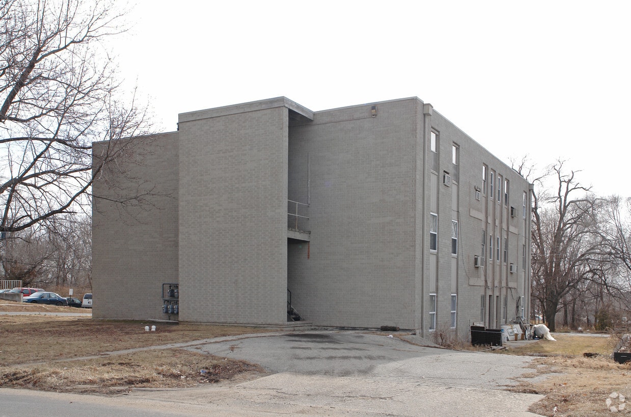 Bluejay Apartments Apartments in Lawrence, KS