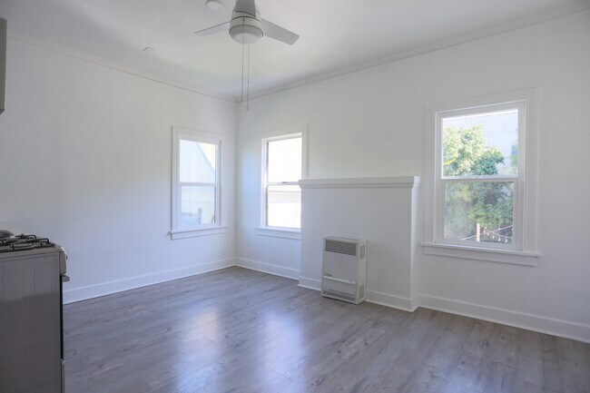 1BR/1BA - 406 S Coronado St