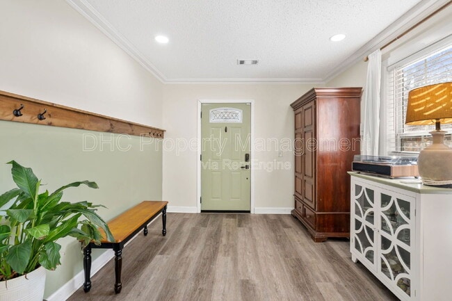 Foto del edificio - 168 Whitefoord Ave NE