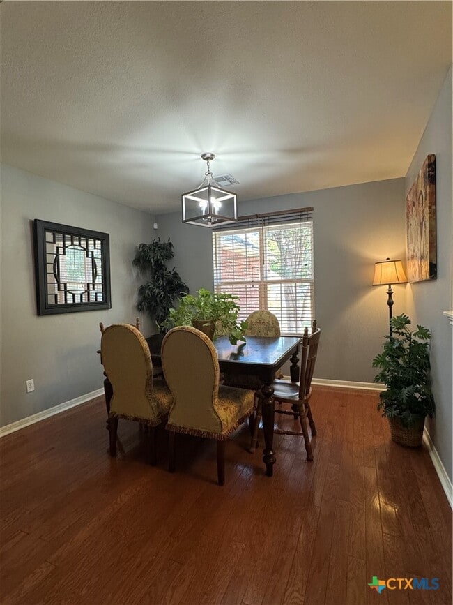Building Photo - 5704 Meadow Wood Dr