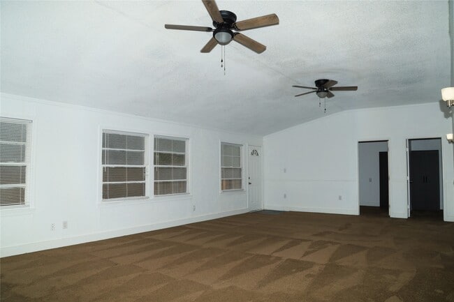 Building Photo - 1129 N Arcola St