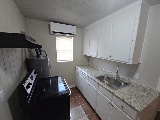 Foto del edificio - 3335 Tuam St