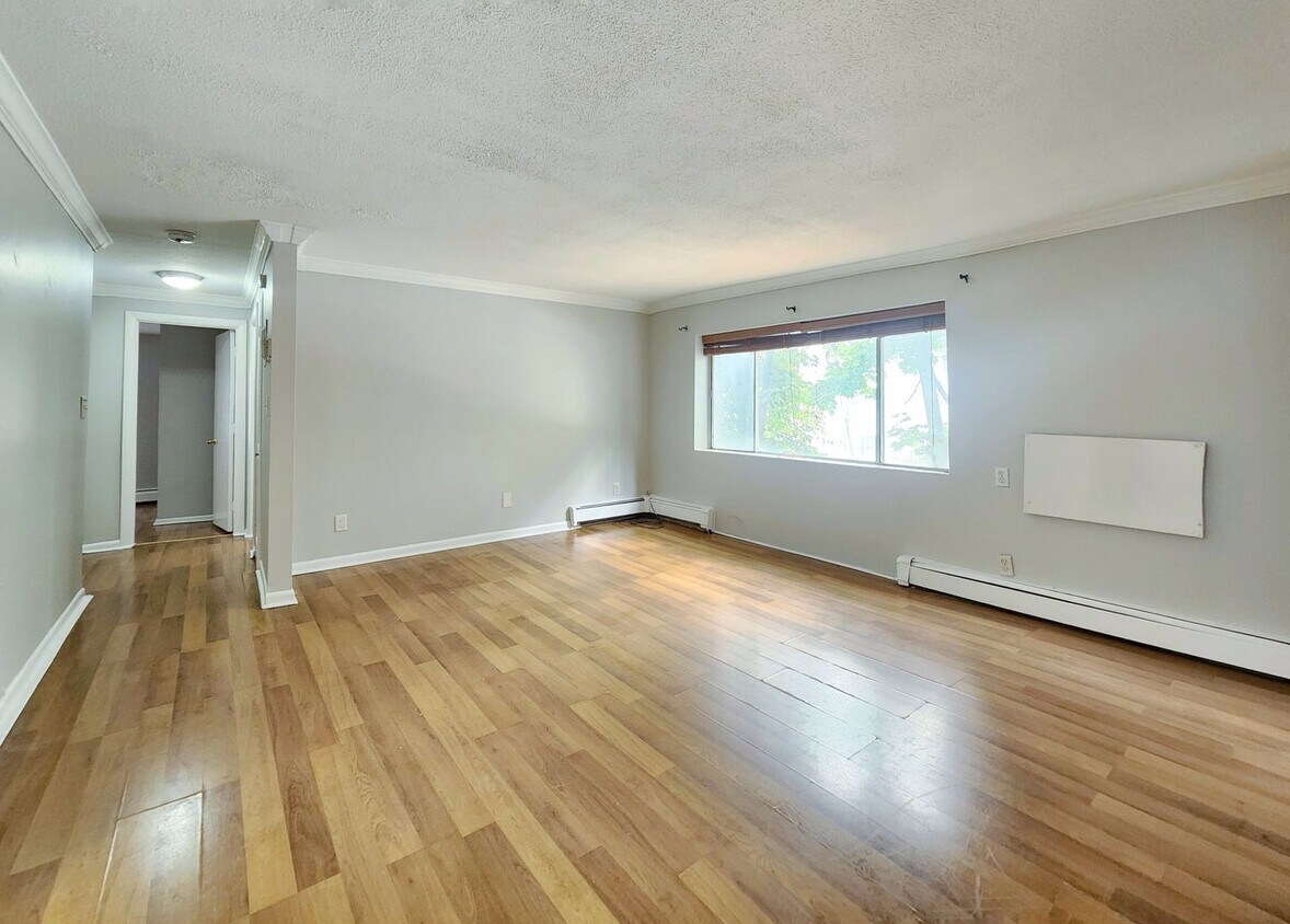 Primary Photo - Heat and hot water included! 2 bed condo n...