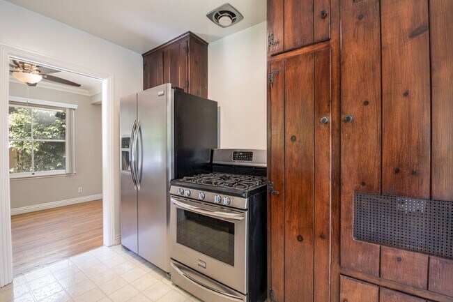 Foto del edificio - LOCATION LOCATION LOCATION