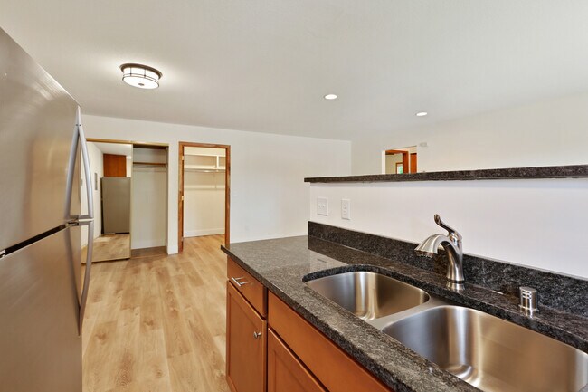 Foto del edificio - 6227 W 34th St