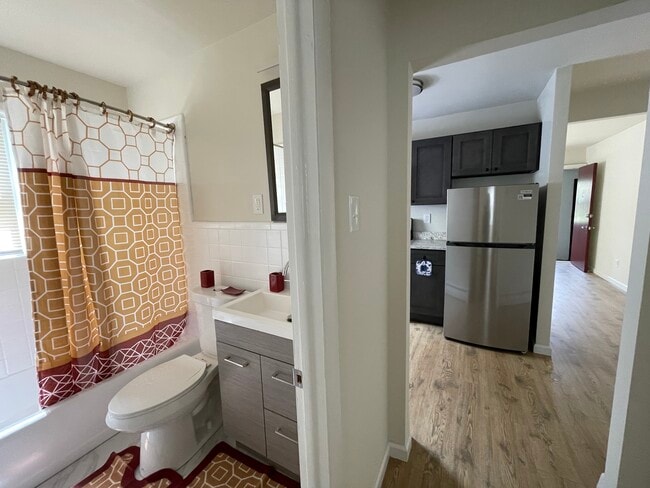 Baño Premium - Beechwood Court Apartments