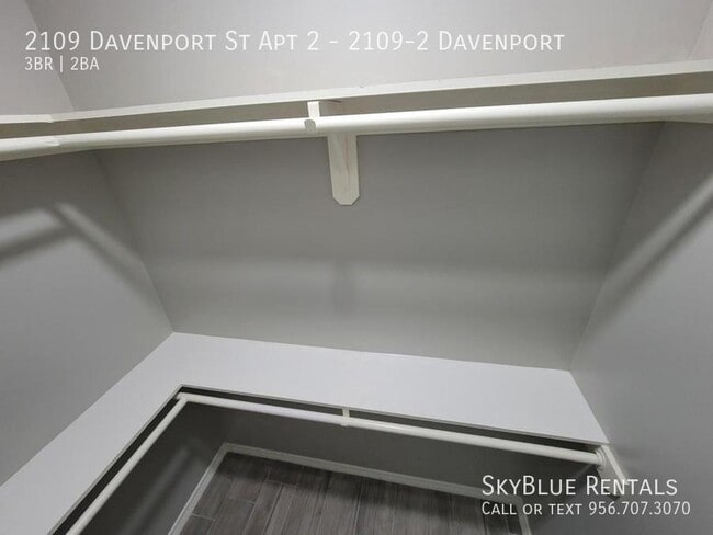 Building Photo - 2109 Davenport St