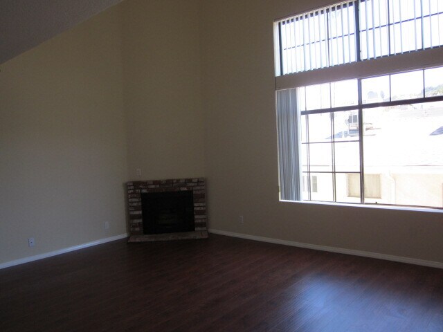 Building Photo - 4343 Mammoth Ave