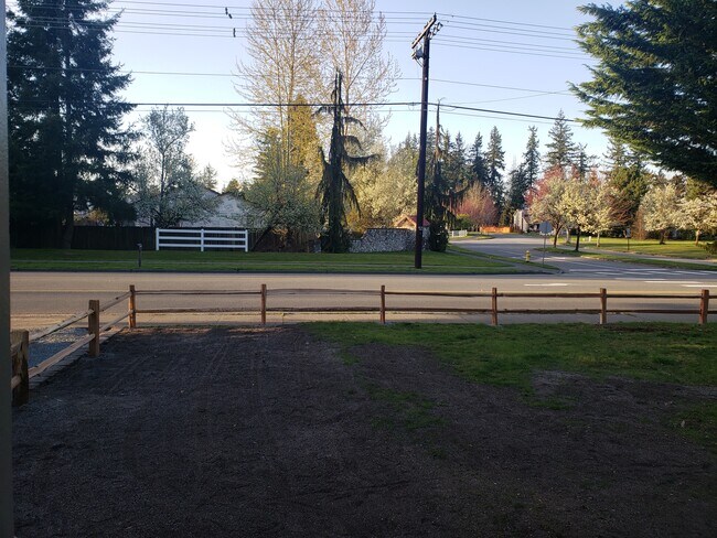 Foto del edificio - 4832 Cemetery Rd