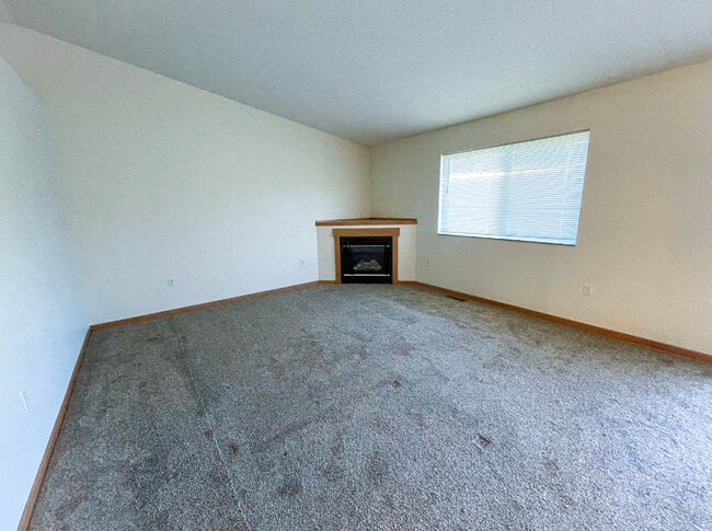 Foto del edificio - 320 Scheidler Rd